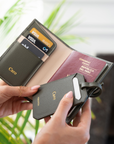 Duo Viajero: Porta Pasaporte + Capri Tag