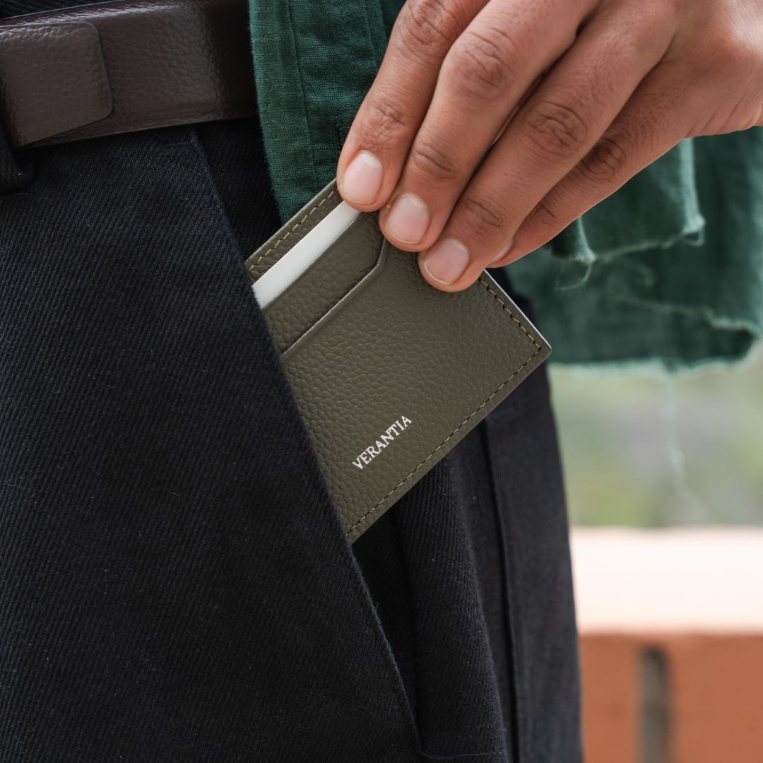 Vera01 Card Holder
